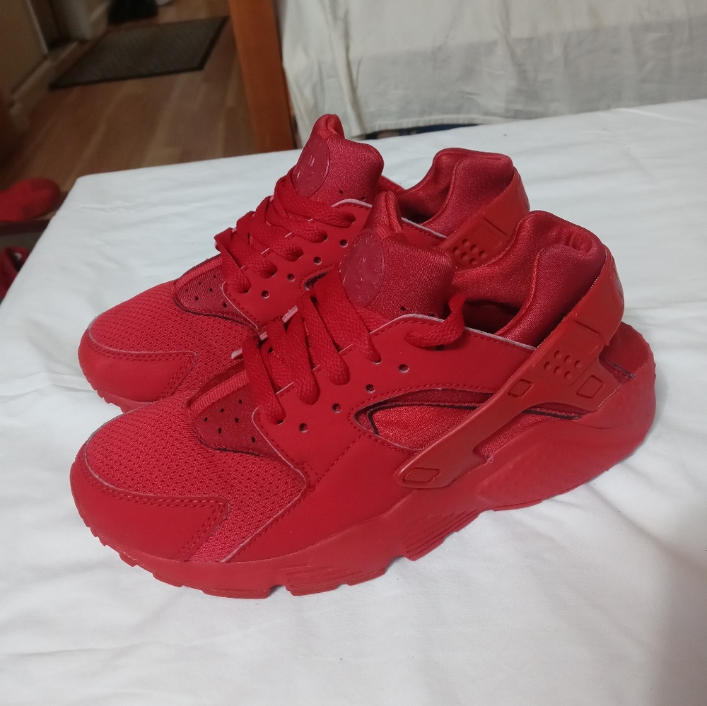 NIKE Air Huarache Run Running Sneakers from Finish Line size 5Y - Picture 4 of 10